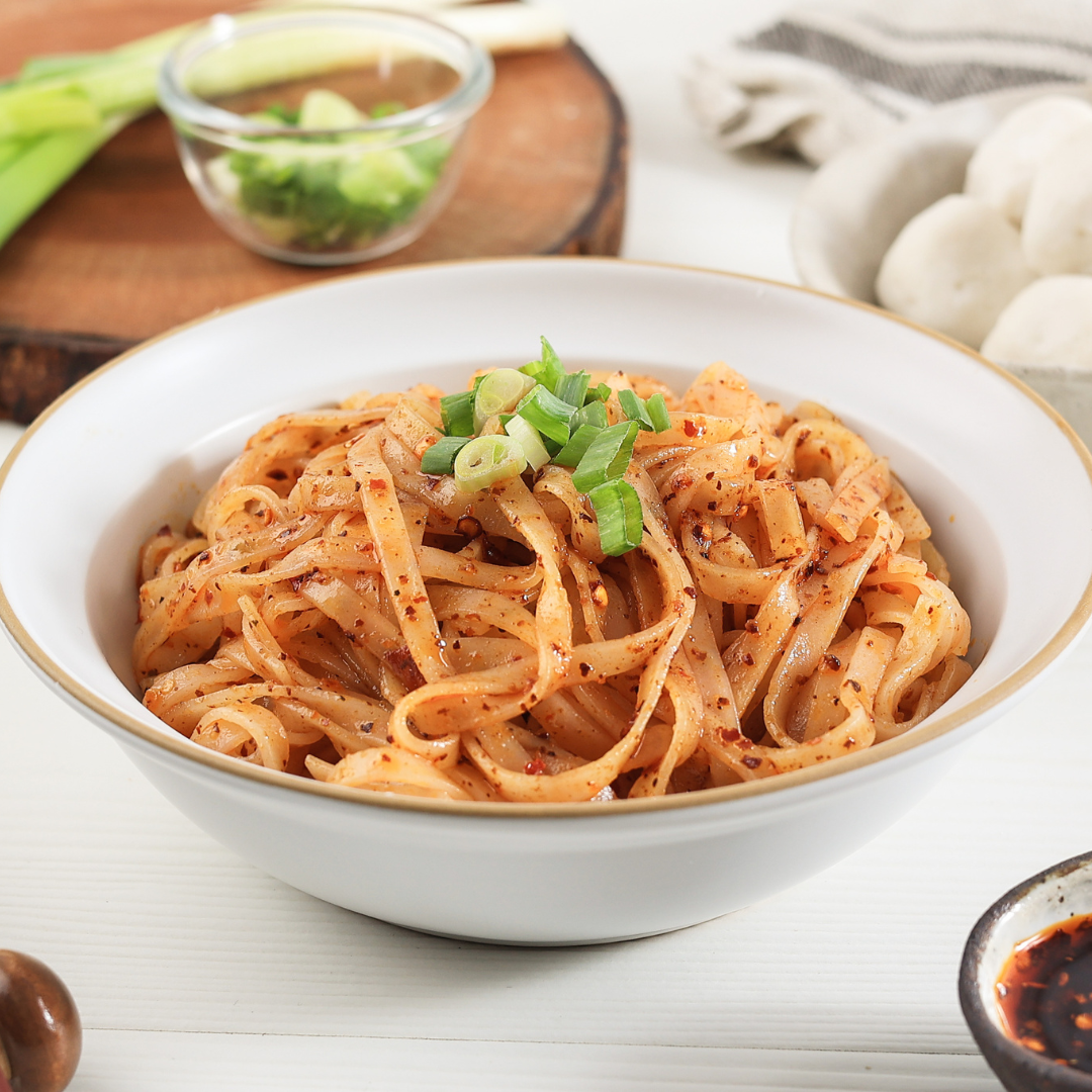 4 Ingredient Spicy Rice Noodles