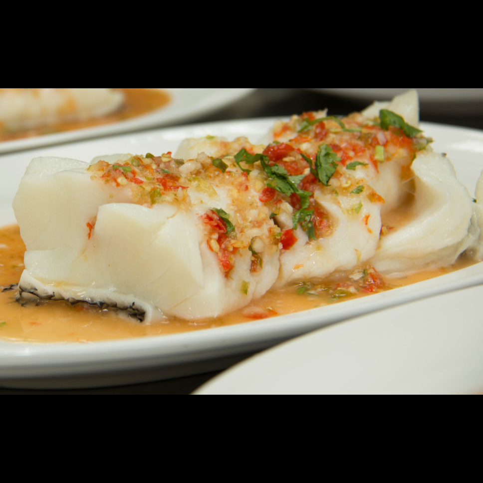 4-Ingredient Steamed Fish with Sunghue Chilli Sauce Glaze
